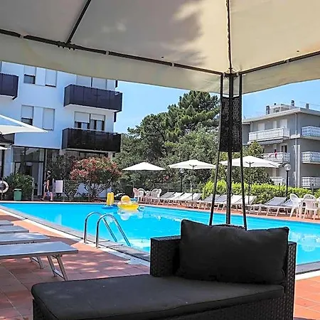 Eden Hotel 3*